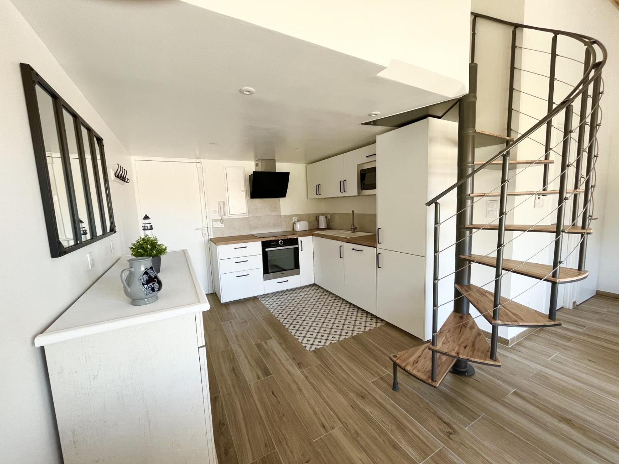 Duplex Centre Ville - 50M De La Plage - Clim - Garage - Netflix Le Grau-du-Roi Zimmer foto